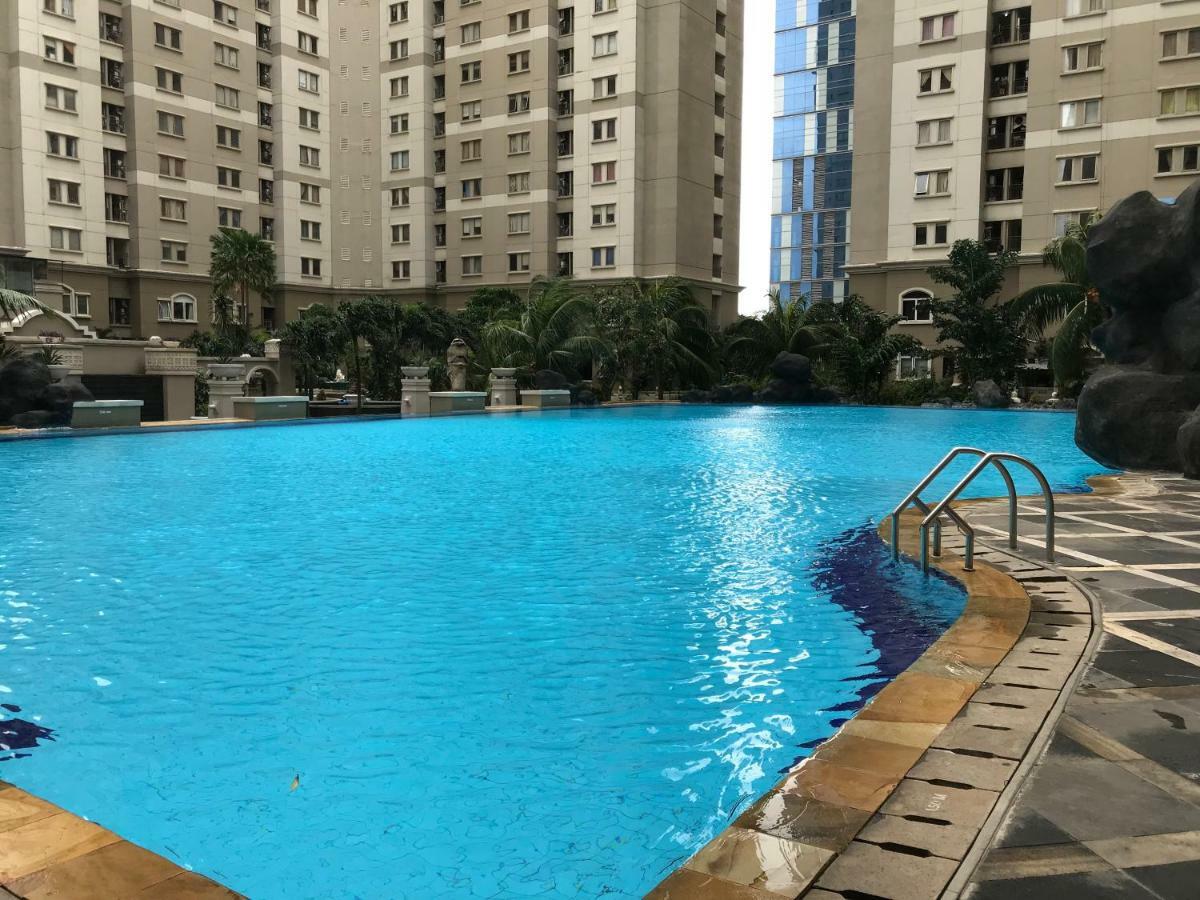 Mediterania Garden Residence I Jakarta Extérieur photo